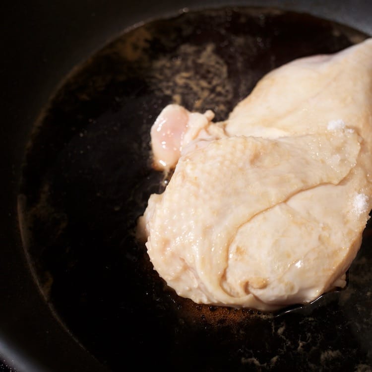 甘辛だれがしみ込んだ、鶏肉のチャーシュー(3人分)
