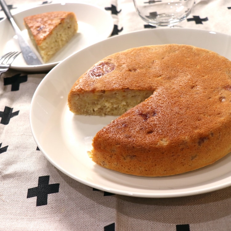 炊飯器で。絶対失敗しないバナナケーキ(5人分)
