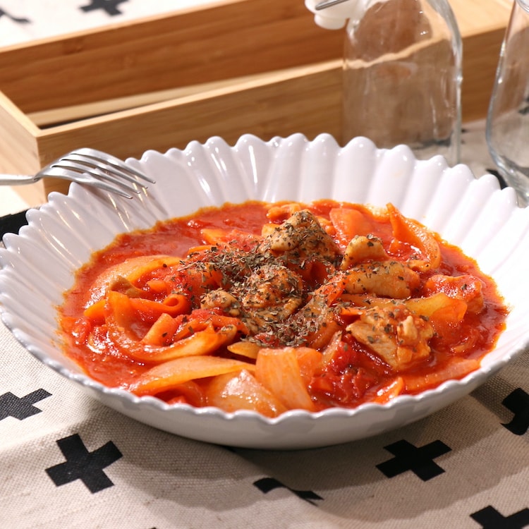 鶏肉とトマト缶のフライパン煮込み(5人分)