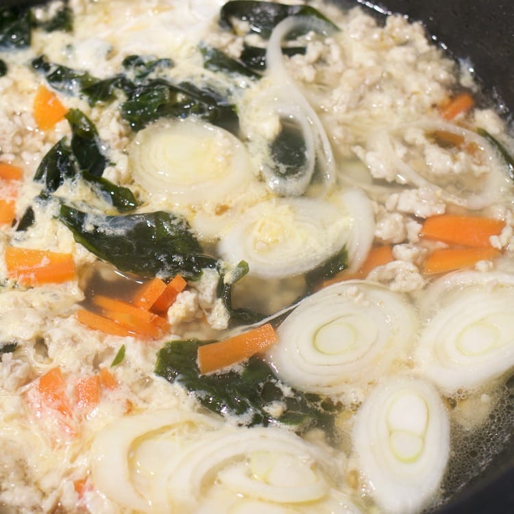 鶏ひき肉とたっぷりお野菜のクッパ(1人分)