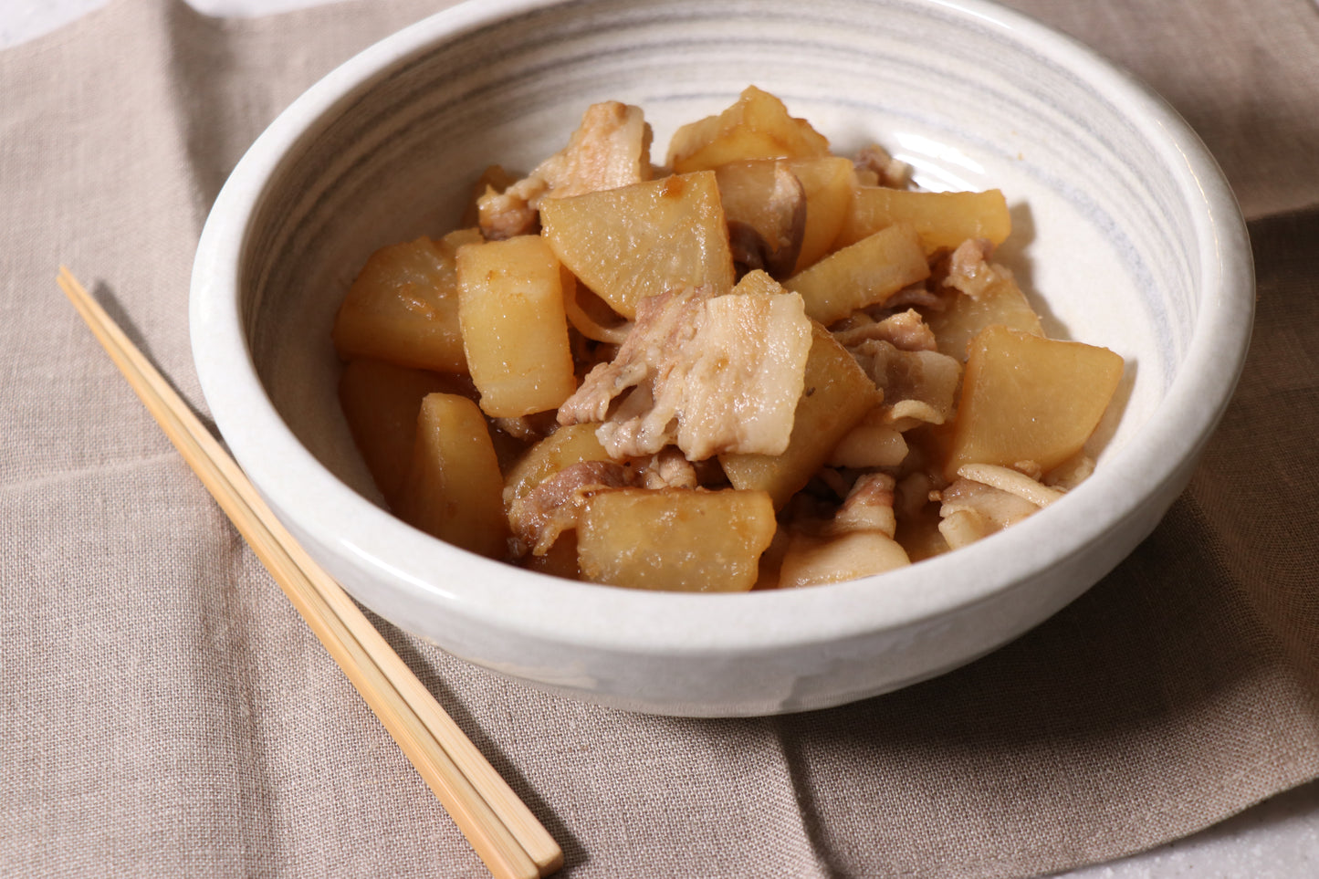 じっくり染みしみ、豚肉と大根のおしょうゆ煮（1人分）