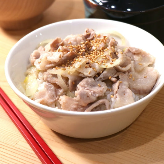 豚バラと玉ねぎのコッテリ塩ダレ丼（5人分）